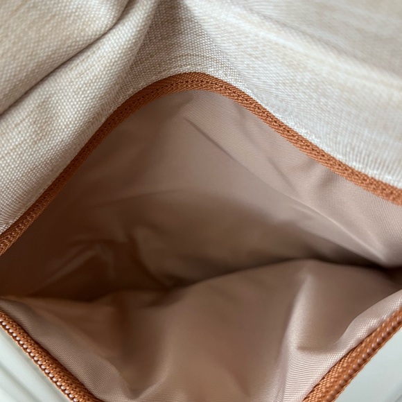 Cream Crossbody Bag - Picture 7 of 7